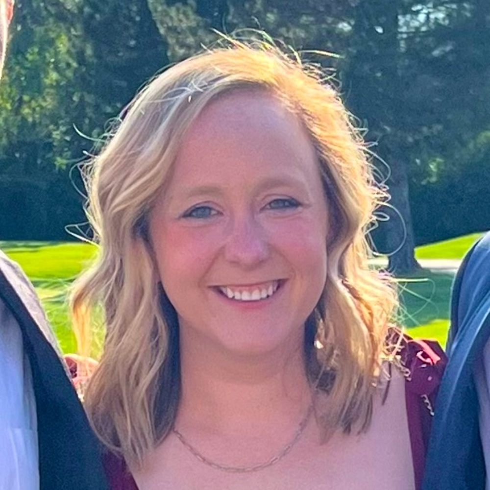 Meet your Posher, Whitney